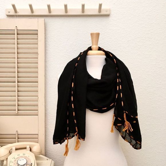 Yarn Stitched Trim, Tassel Accent Wrap Scarf, NWT - Picture 3 of 7